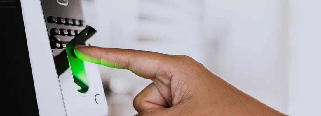 Smart Gate Locks with Remote Access Features in Englewood, FL